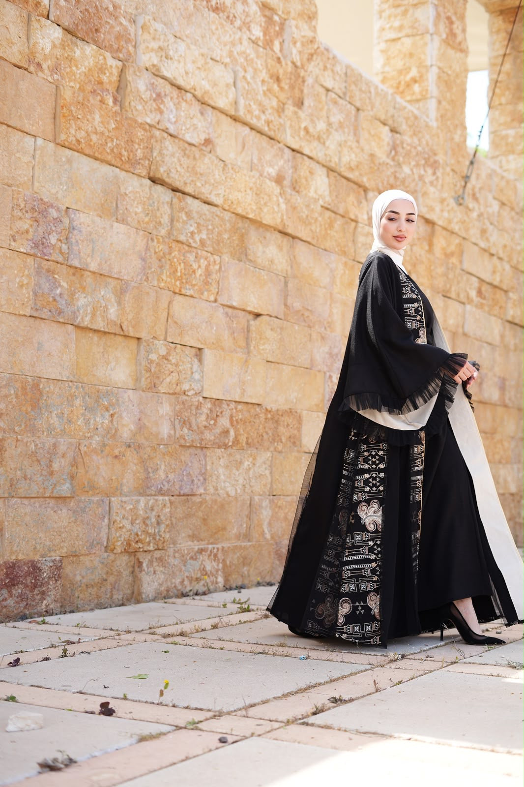 TALA ABAYA