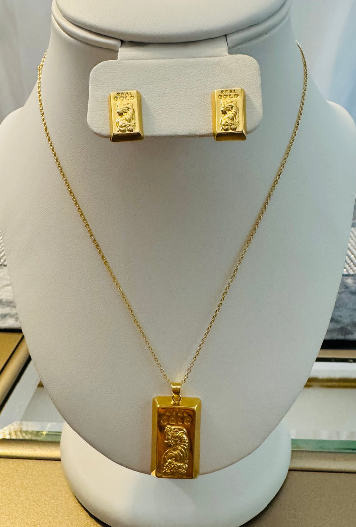 Short Necklace Sets