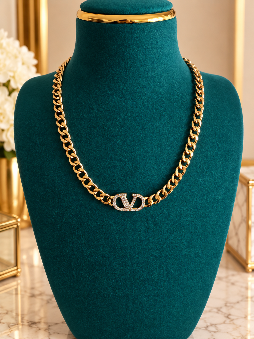 NECKLACE