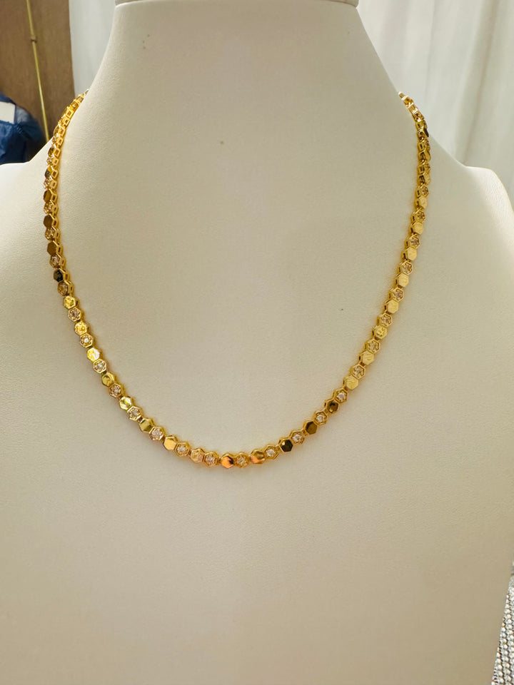 SHORT NECKLACE SETS