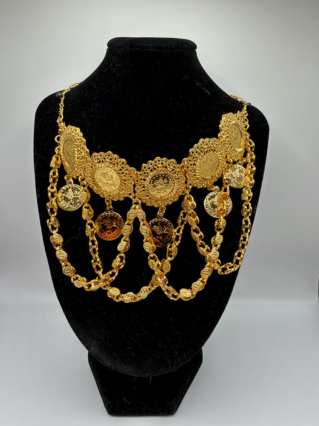 Chokers necklace