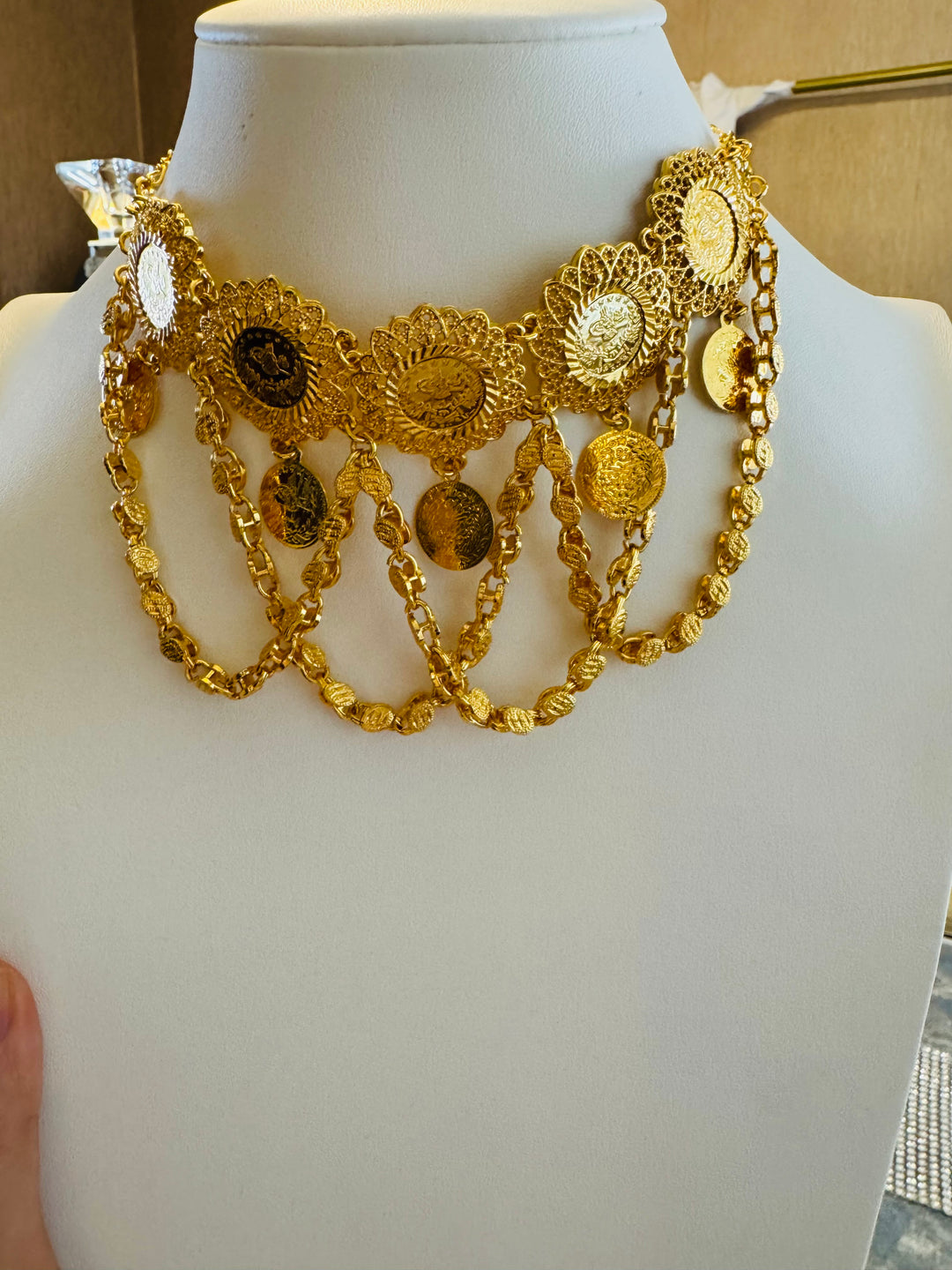 Chokers necklace