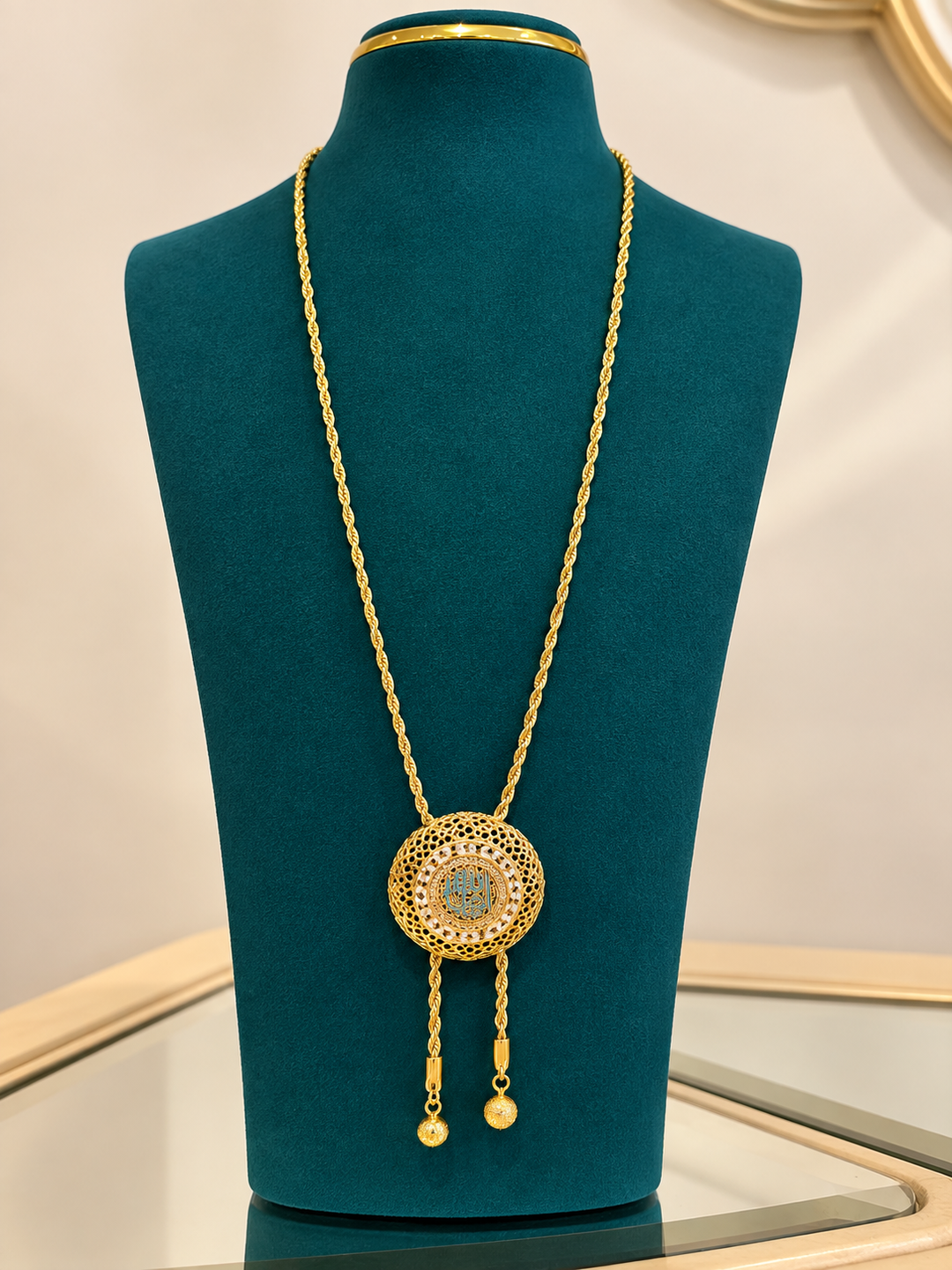 Long NECKLACE