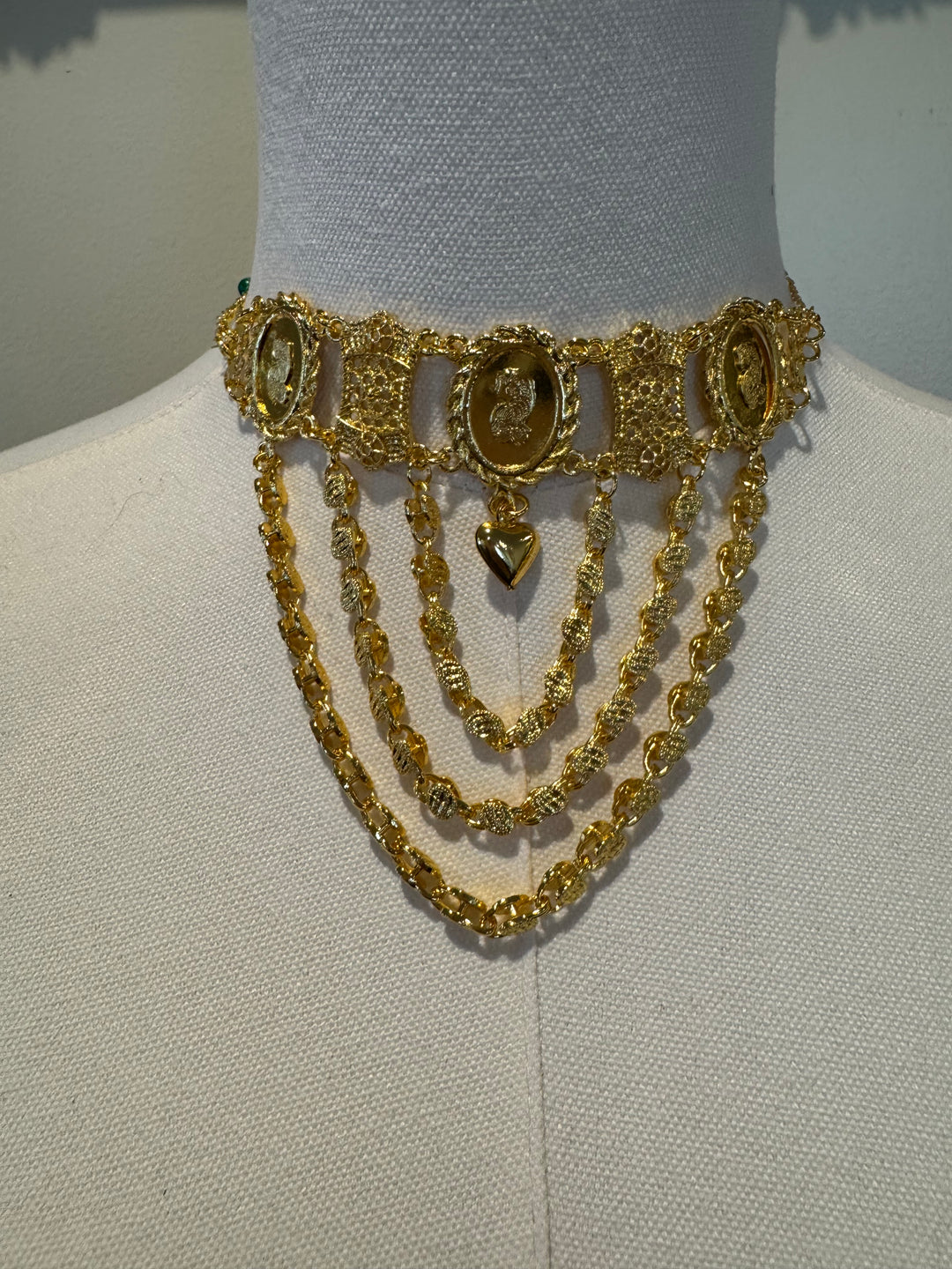 CHOKERS NECKLACE