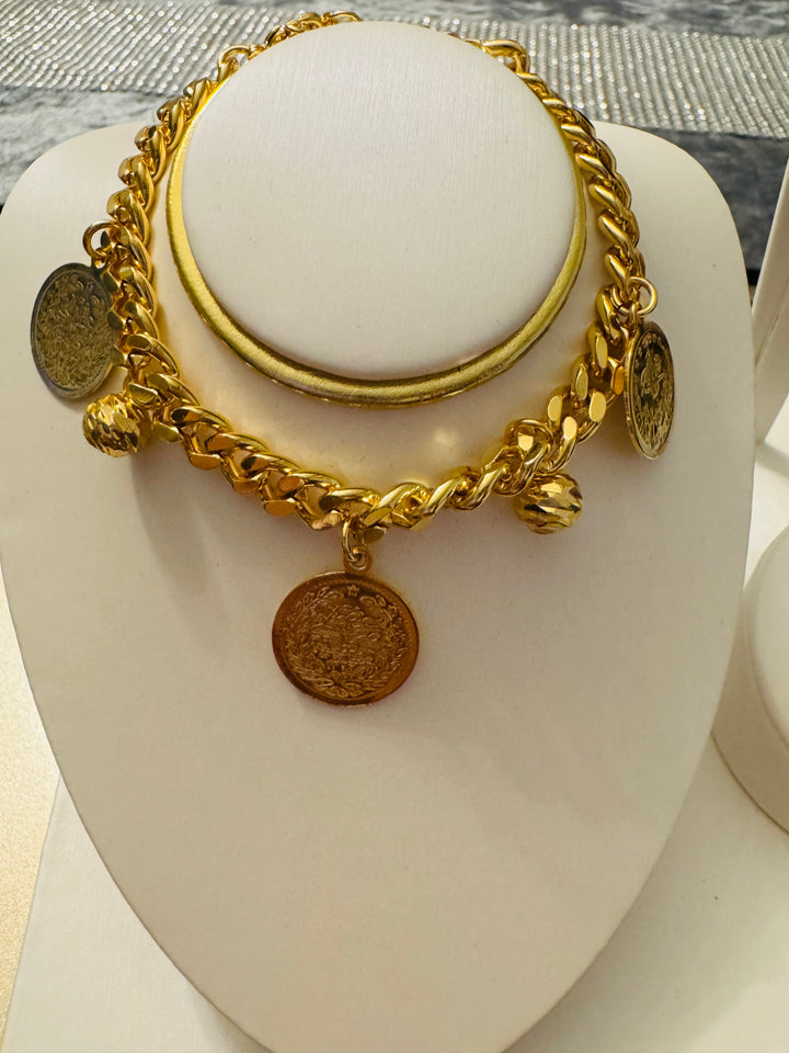 BRACELET