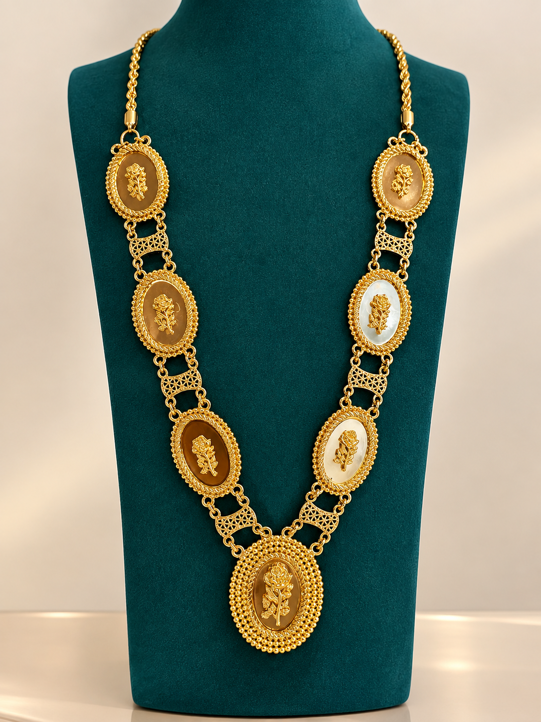 LONG NECKLACE