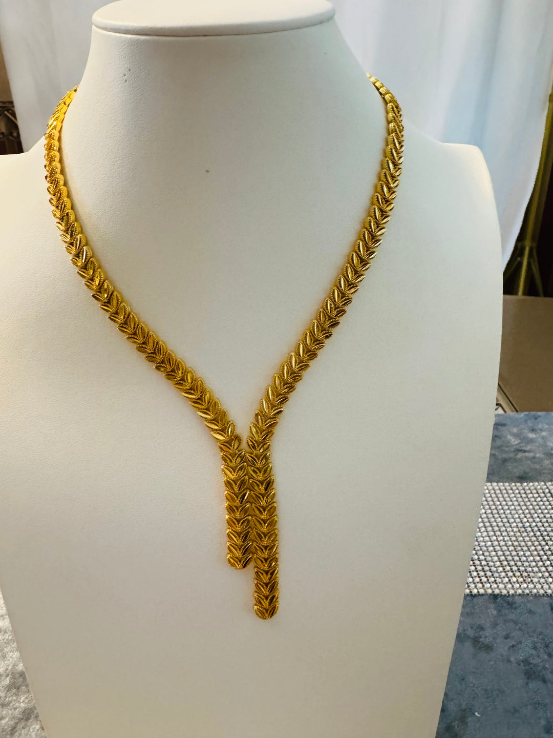 Short Necklace Sets