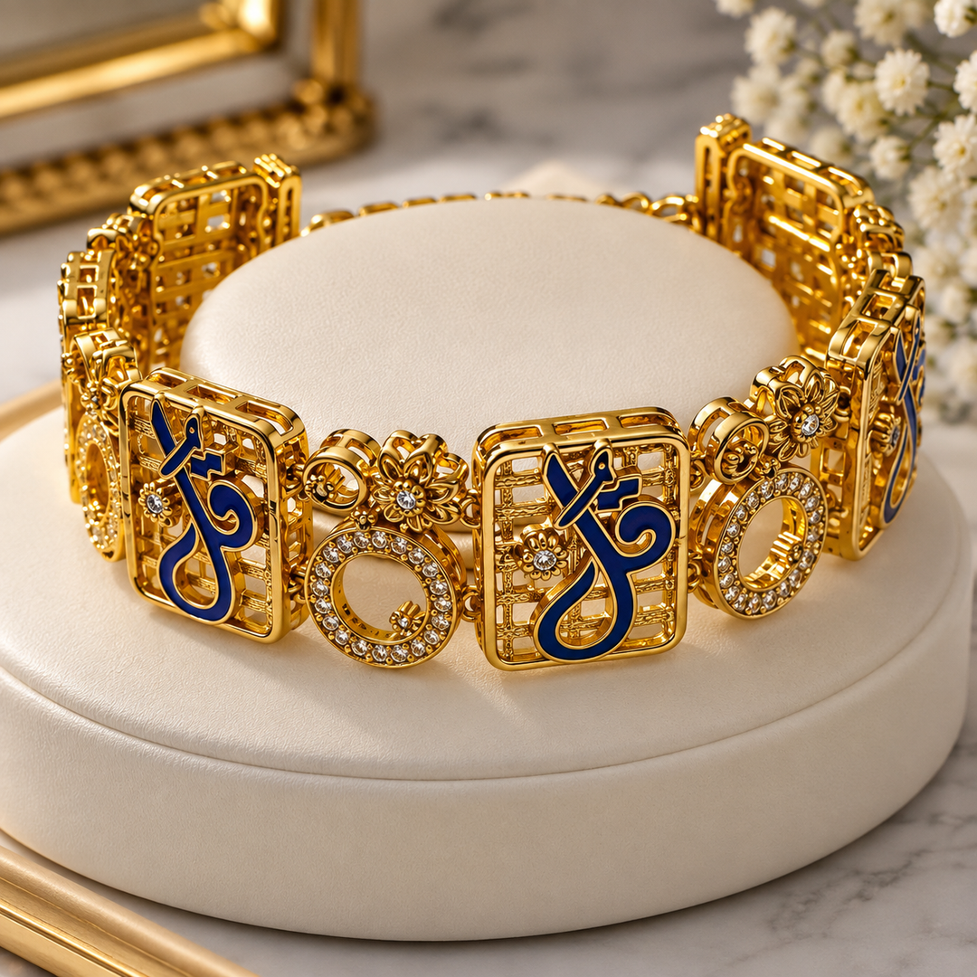 BRACELET