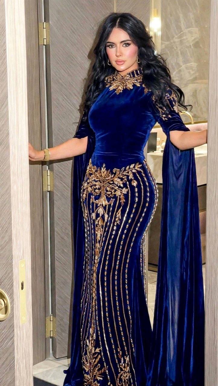 Malika velvet dress (COMING SOON)