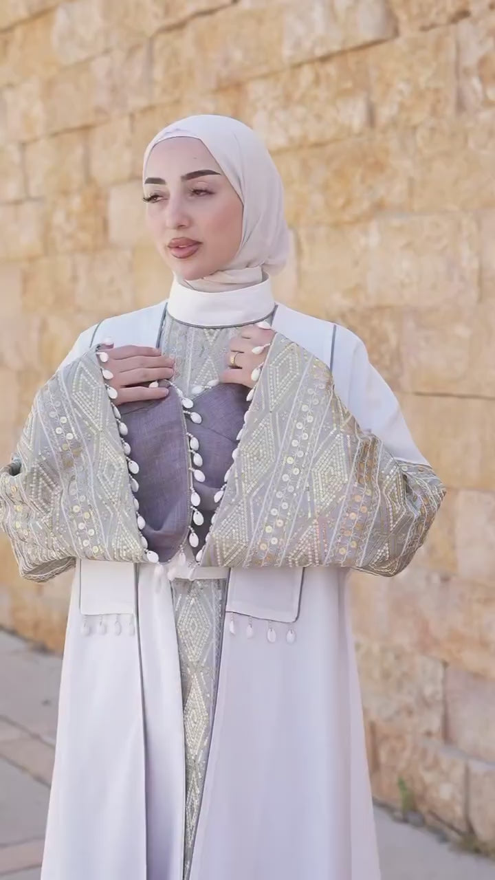 Malak Abaya