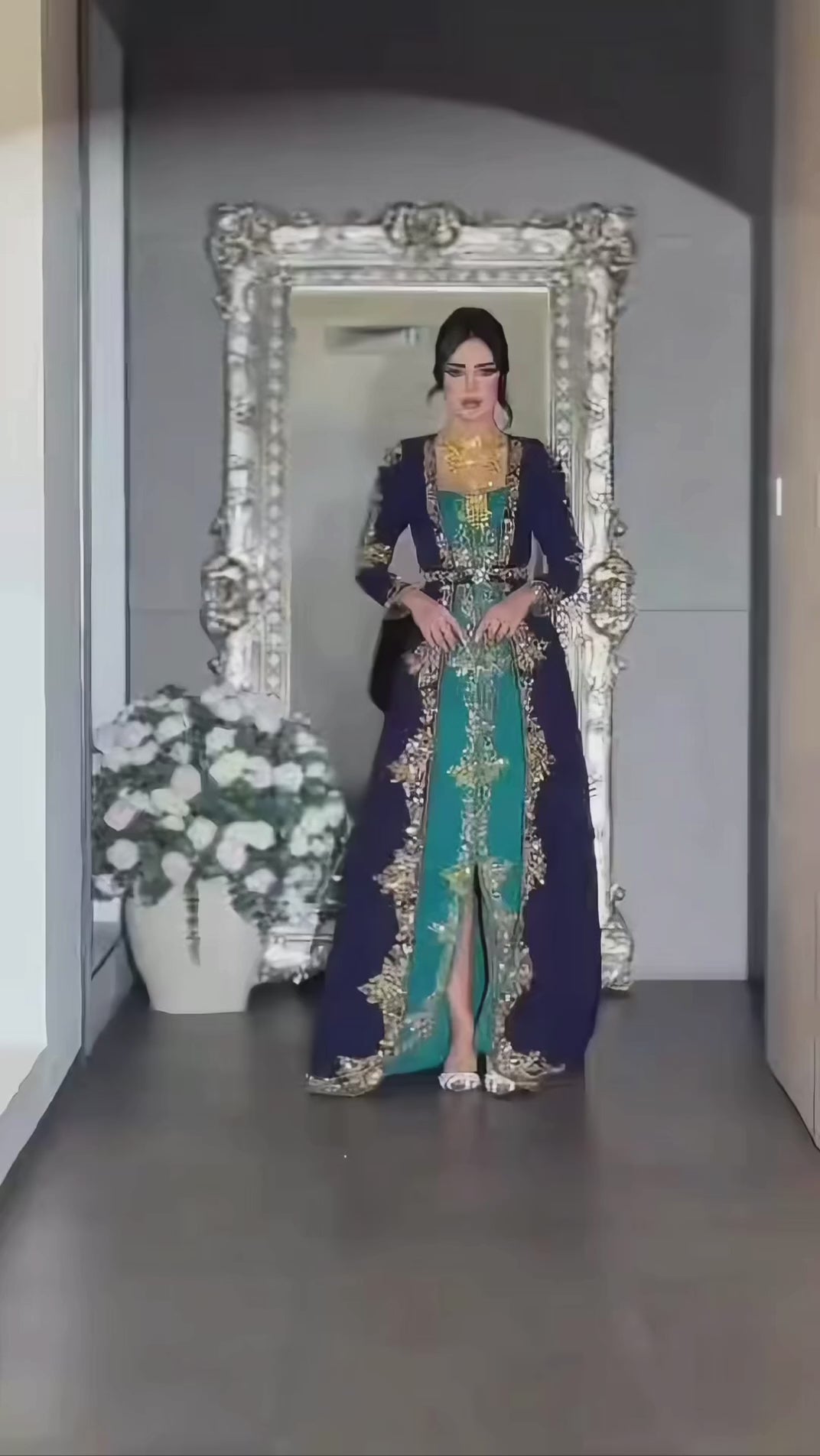 MAHA KAFTAN