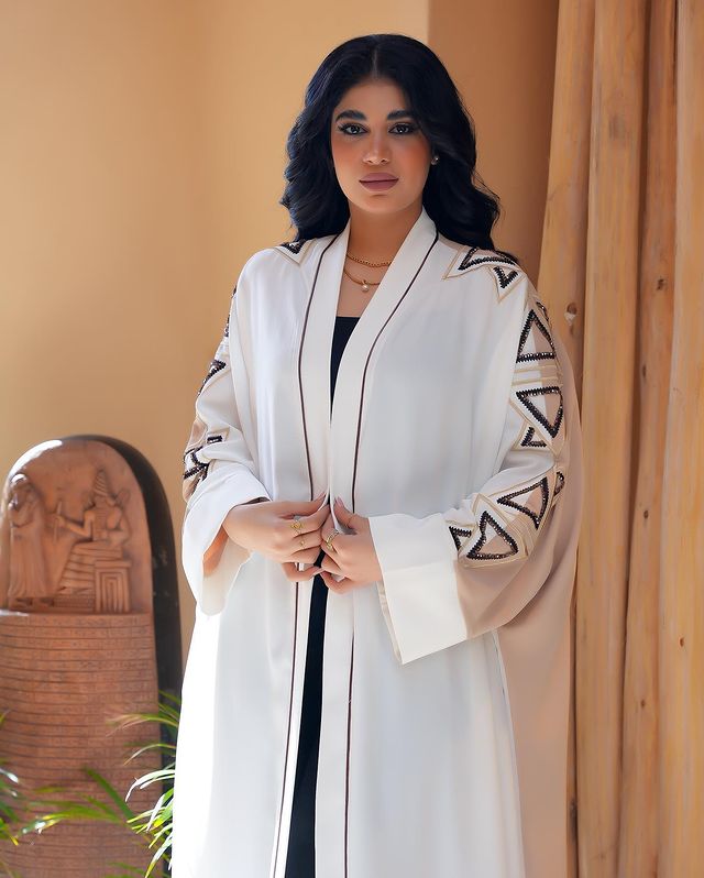 Lamar Abaya